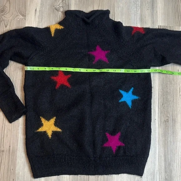 EUC Veda 100% Alpaca Wool Black Sweater with Multicolored Stars, M - Picture 9 of 10